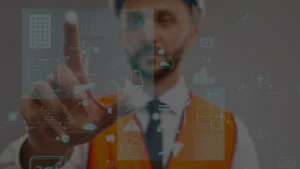 Trabalhador clicando em holograma para representar a gamificação na segurança do trabalho
